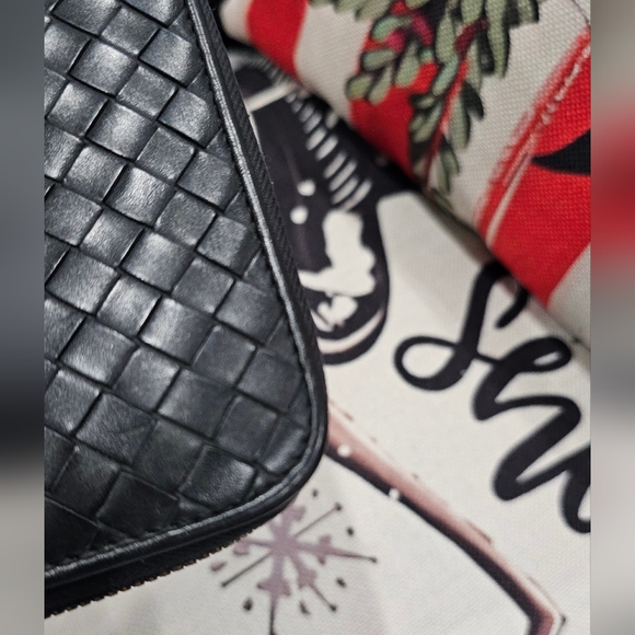 BOTTEGA VENETA Leather Intrecciato Nappa Zip-Around Wallet - Picture 10 of 15